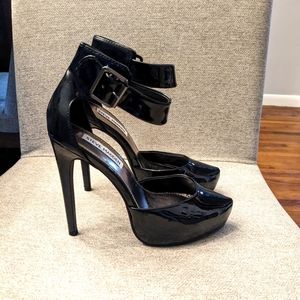 Steve Madden black platform heels